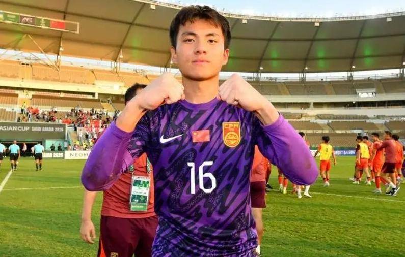 5场零封！28次神扑！U23国足门将李昊2000万身价是实至名归还是虚高？