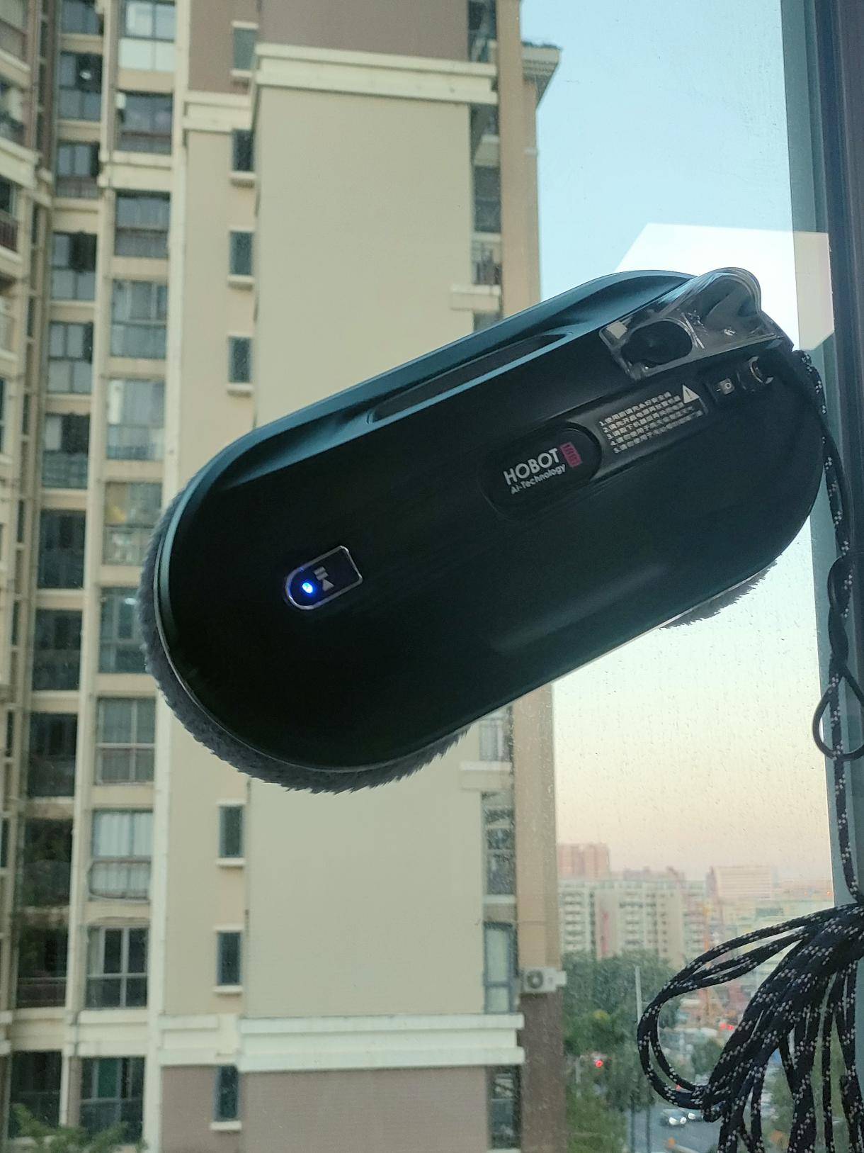 玻妞388好用吗？2026擦窗机器人横评：希亦W1、玻妞388、康佳深度对比