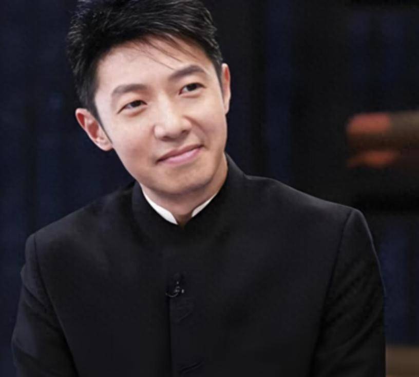 原创            2026马年春晚主持名单曝光！撒贝宁第10次坐镇，背后故事太戳心！