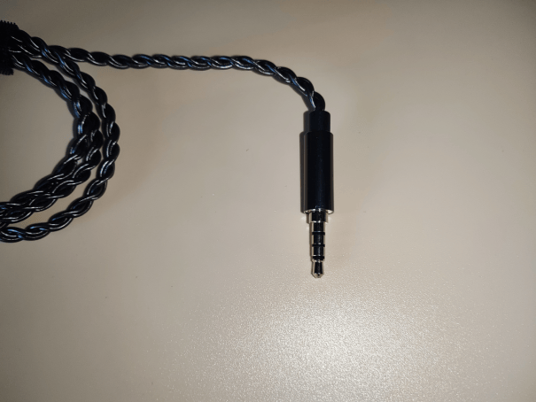 百元HiFi的越级惊喜：西圣入耳式HiFi耳机深度评测