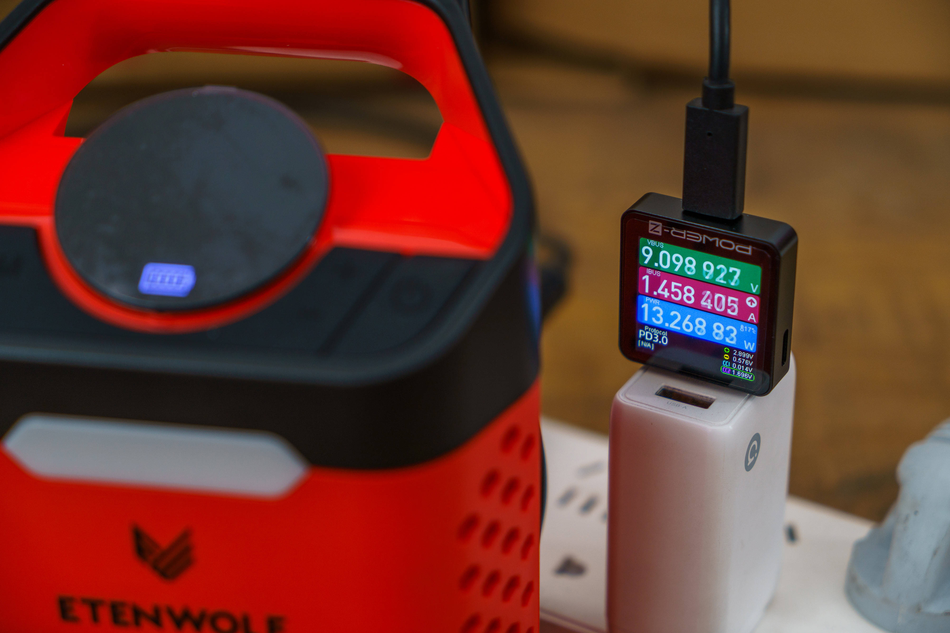 有线的性能、无线的便携！这款“既要又要”的毅狼V3旋风车载充气泵了解一下