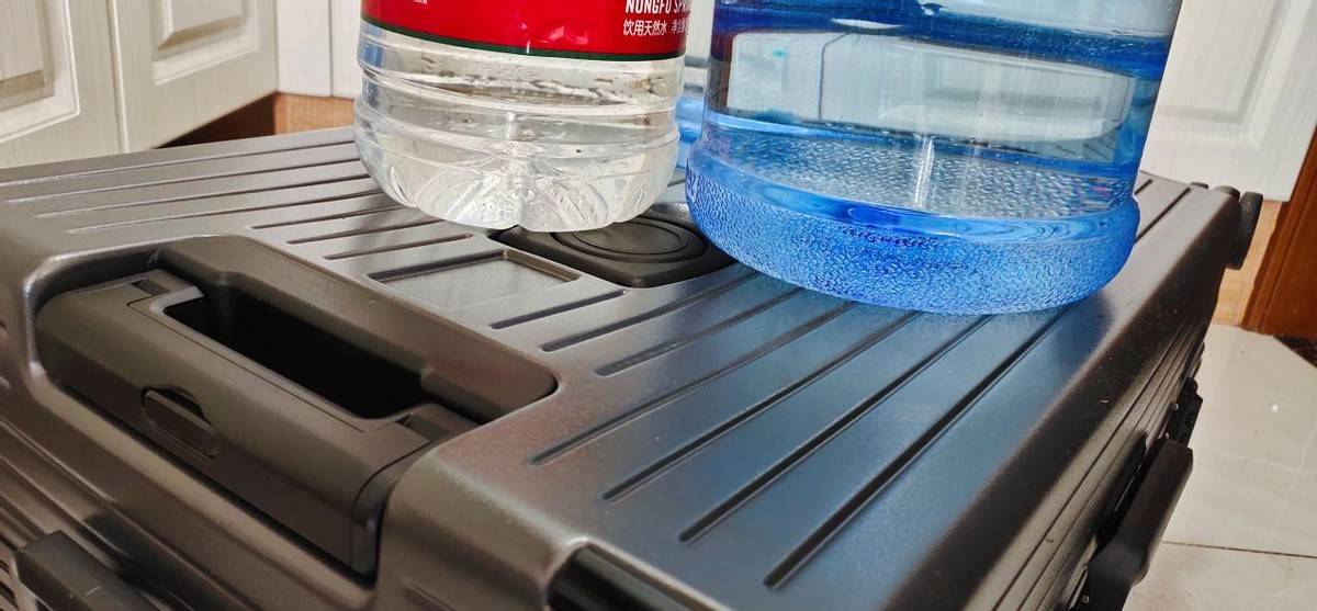 200KG 承重+4 层进口科思创，GaKior行李箱测评：非时尚6 防，耐用性一流