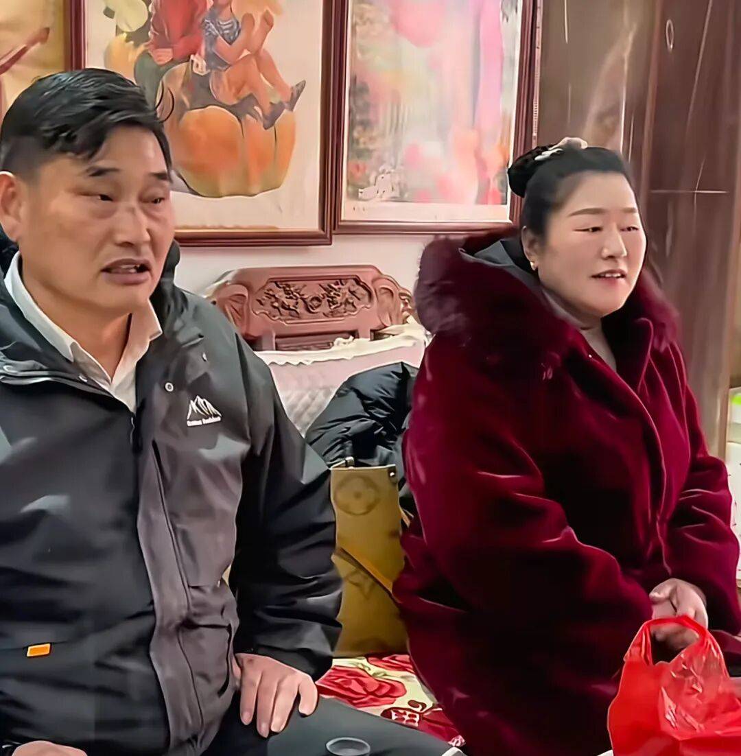 大衣哥朱之文女儿结婚女婿是山东菏泽本地人;朱之文曾称选女婿只看