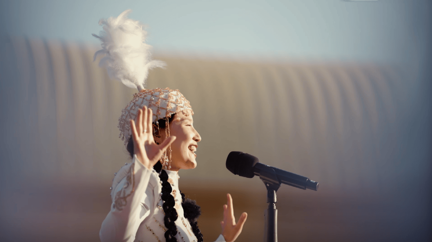 原创
            迪玛希雷佳都看哭了！《声起地平线》当采风记忆化为舞台歌声封面图