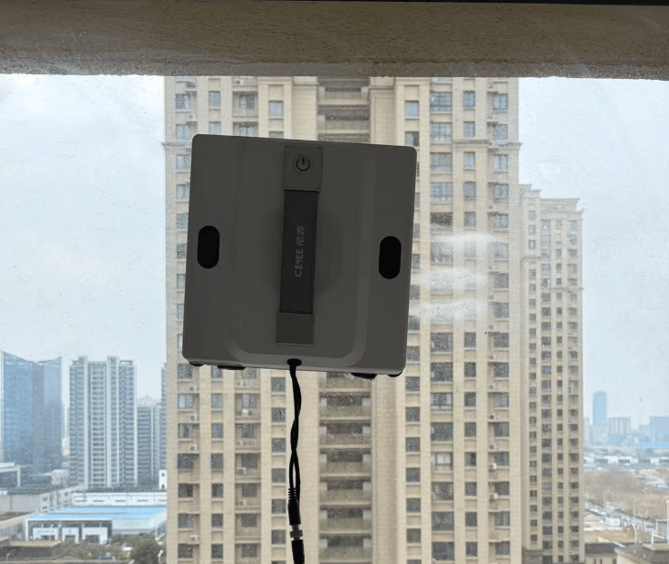 如何擦玻璃又快又干净？擦窗机器人有必要买吗？2026年最受欢迎的十大擦窗机器人推荐！