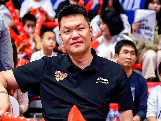 朱芳雨官宣担任主教练，新球队亮相，张凯助阵引关注