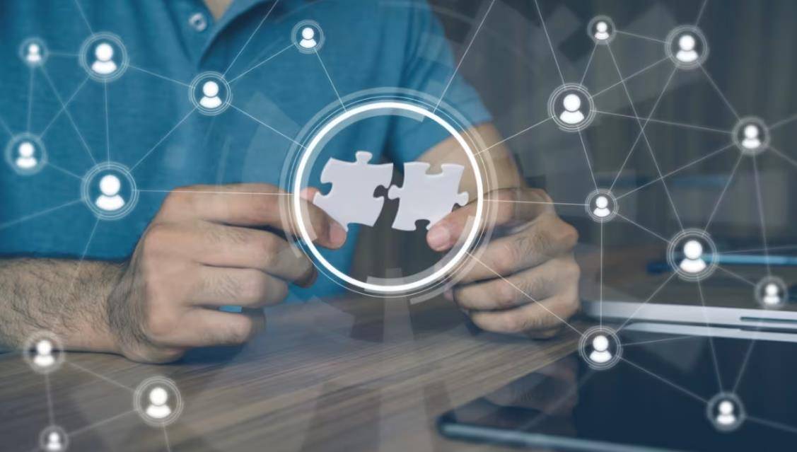 边缘计算与云计算：双轮驱动，共绘数字化新蓝图——成都小程序开发全美网络深度解析