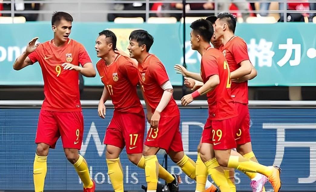 北京时间19:35！邵佳一国足首次坐镇主场迎战亚洲冠军队最强11人预测，值得期待