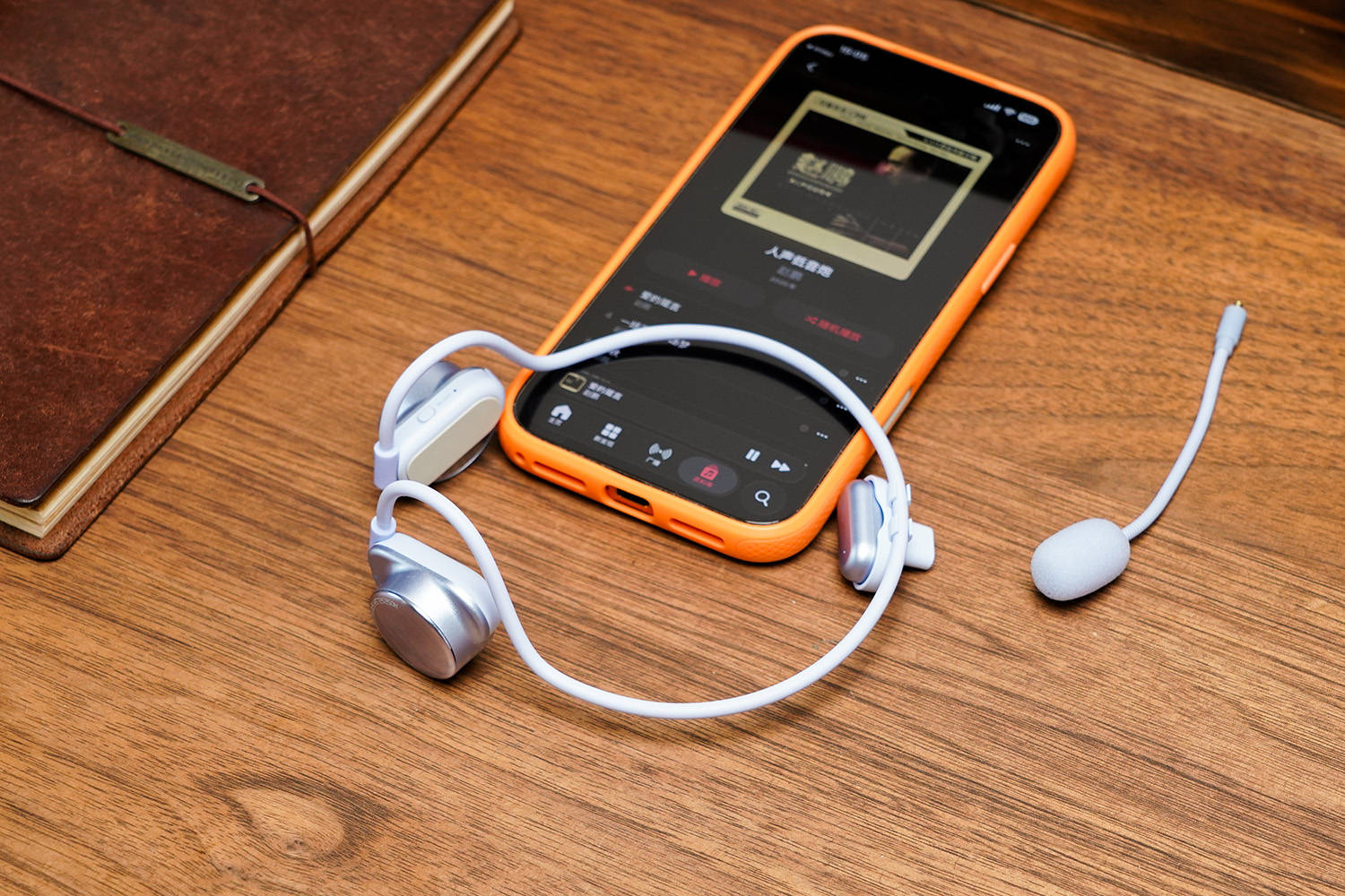 弱水时砂SpeakFeel:底大一级压死人,把音响挂在耳朵上