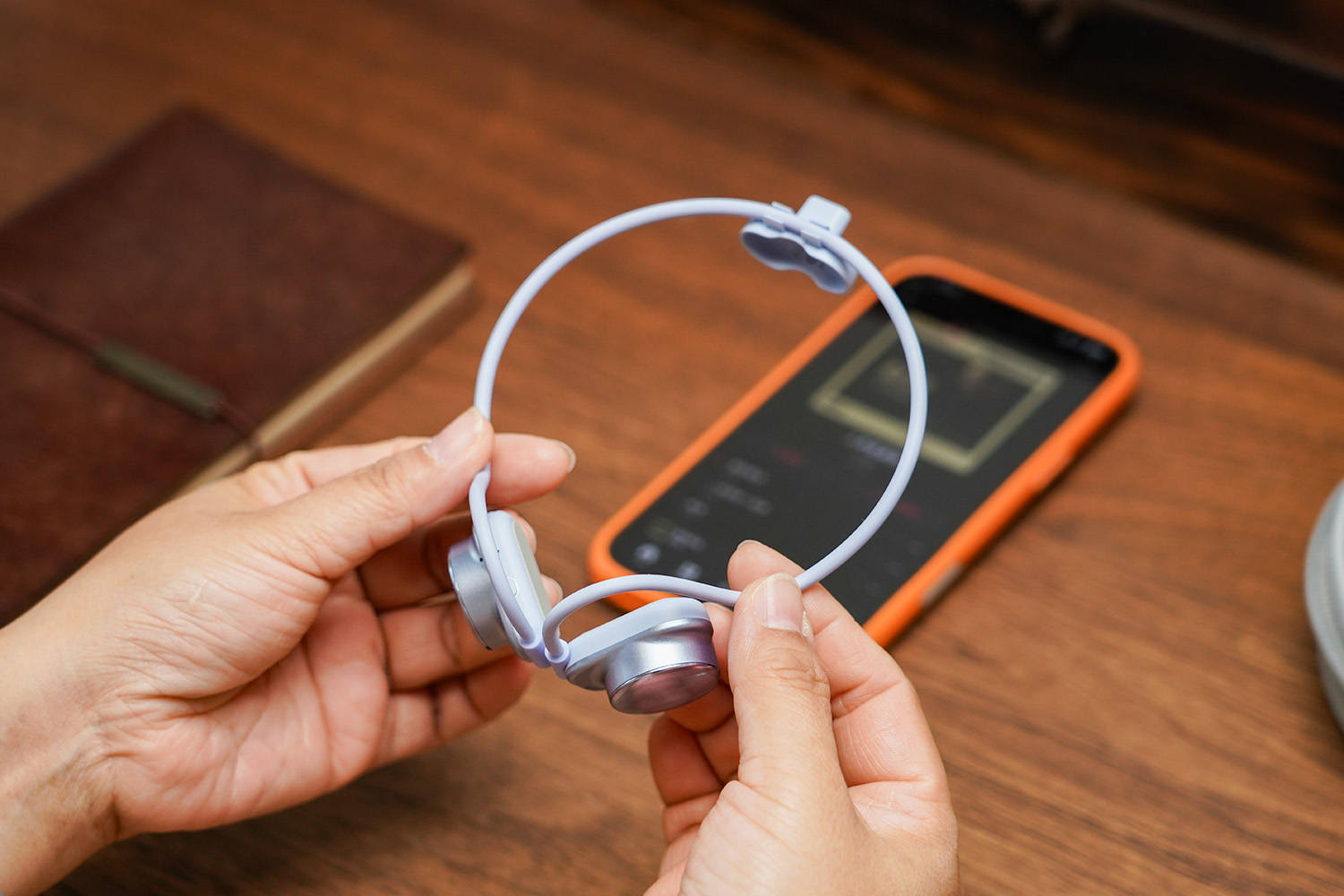 弱水时砂SpeakFeel:底大一级压死人,把音响挂在耳朵上