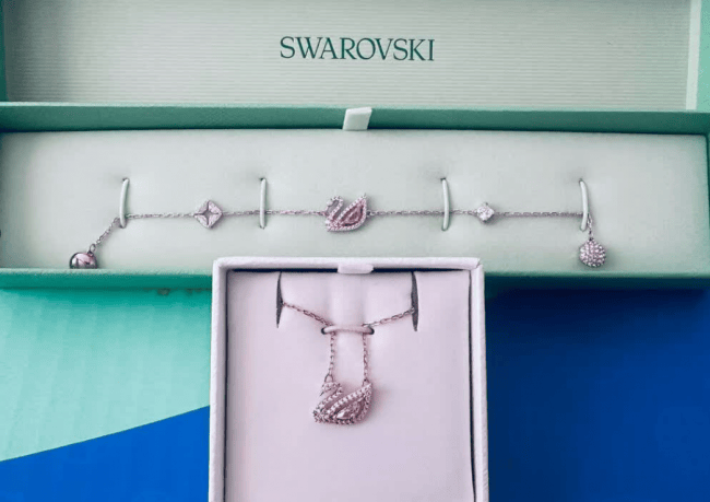 3.8节送什么礼物合适？连夜整理了2026年最受欢迎的礼品排行榜前十名，实用浪漫两不误