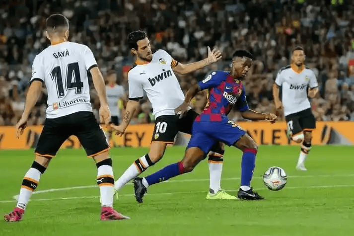 欧冠周二009炸场！纽卡魔鬼主场复仇？巴萨残阵领跑+亚马尔封神难阻