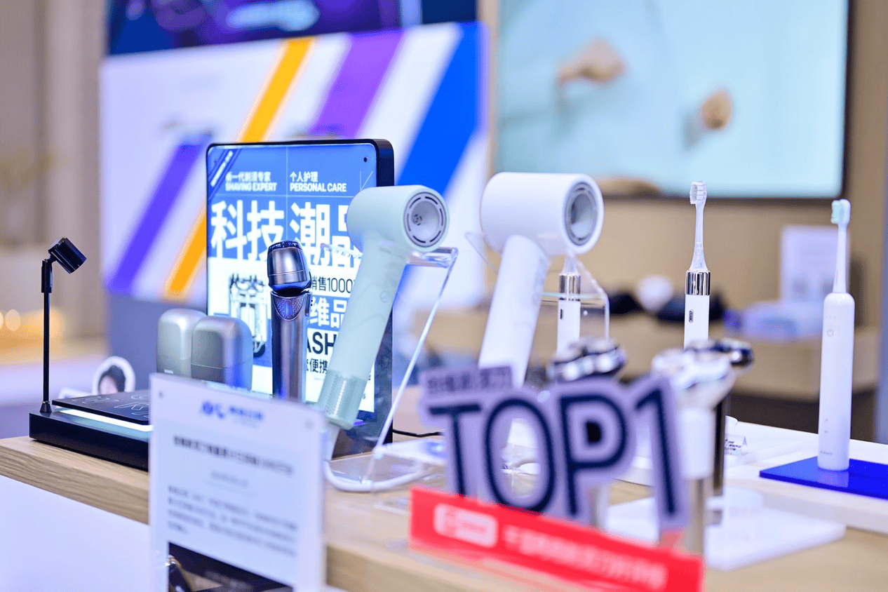 《创维全系产品亮相AWE2026，重磅突破重新定义智慧生活》