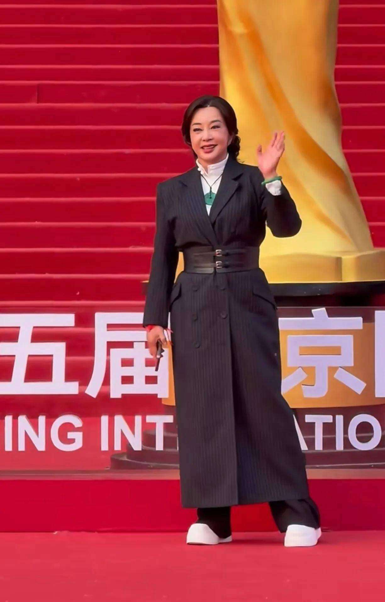 高龄女星频遭死亡谣言除了刘晓庆这些老艺术家也被去世过
