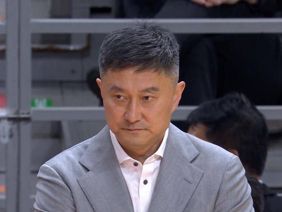 广东队为何打出高水平篮球？杜锋作风大改变，球迷4个字道出真谛