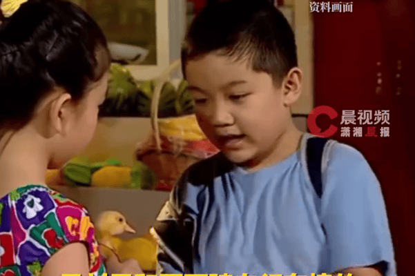 段丽阳忆《家有儿女》拍摄趣事：童年不懂剧本，“朵朵笑场”另有隐情