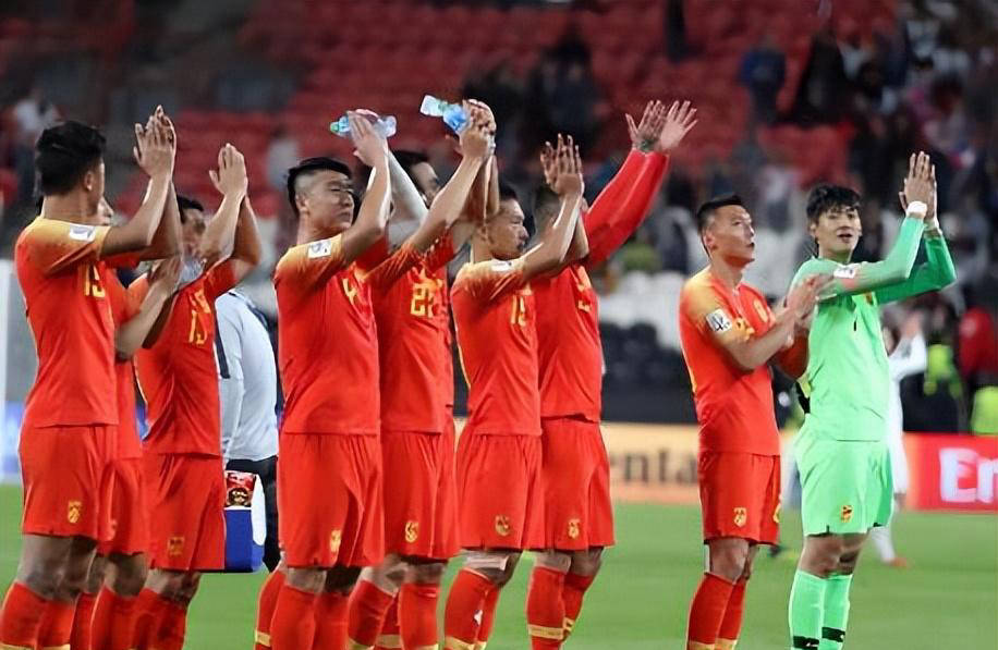 国际足联未确认邵佳一国足外卡 薛庆浩表现出色但仍需继续努力入选国家队