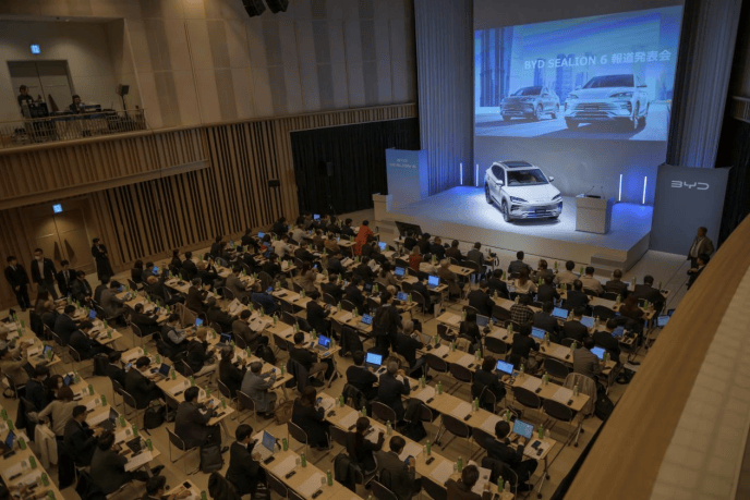 日本补贴新规“名为普惠、实为排他”！比亚迪用硬核实力在日本市场杀出一条血路！