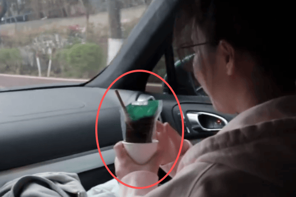 阚清子官宣加盟《浪姐7》，喝中药备战高强度节目