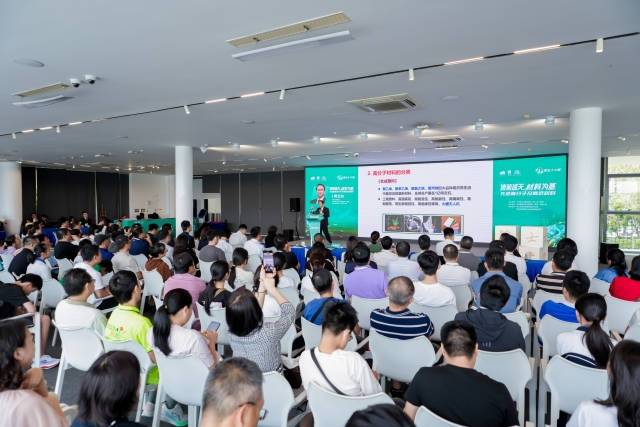 院士讲堂2026年首讲开启,黄玉东院士揭秘“铸箭巡天”材料基石(图1) 院士讲堂2026年首讲开启,黄玉东院士揭秘“铸箭巡天”材料基石(图1)