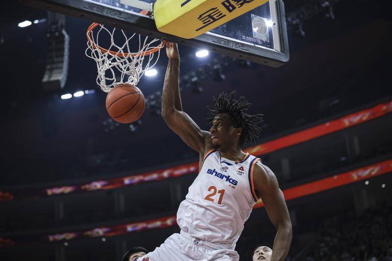 整个三月份未尝一败！怀特塞德荣膺最佳防守球员