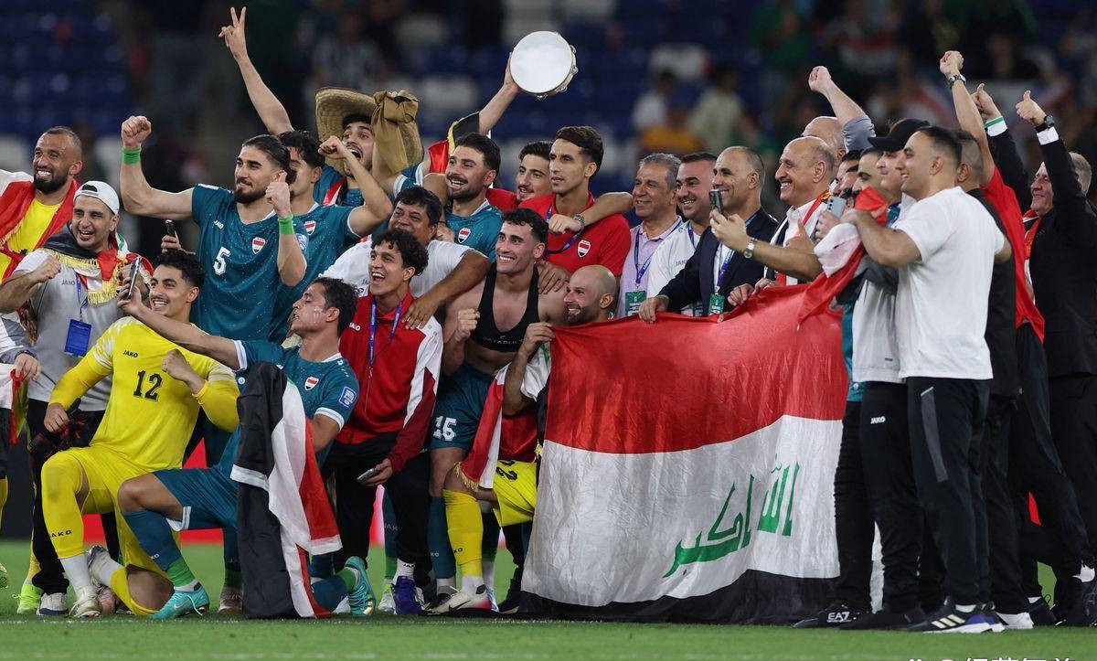 亚洲足球创历史！9支球队挺进世界杯，两队首次亮相，中国队位列第14