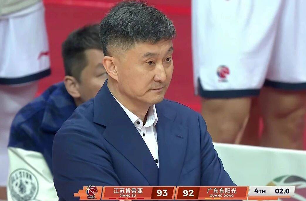 CBA三消息！杜锋降低广东男篮目标，杨鸣阴阳杜锋，广厦欲签新外援