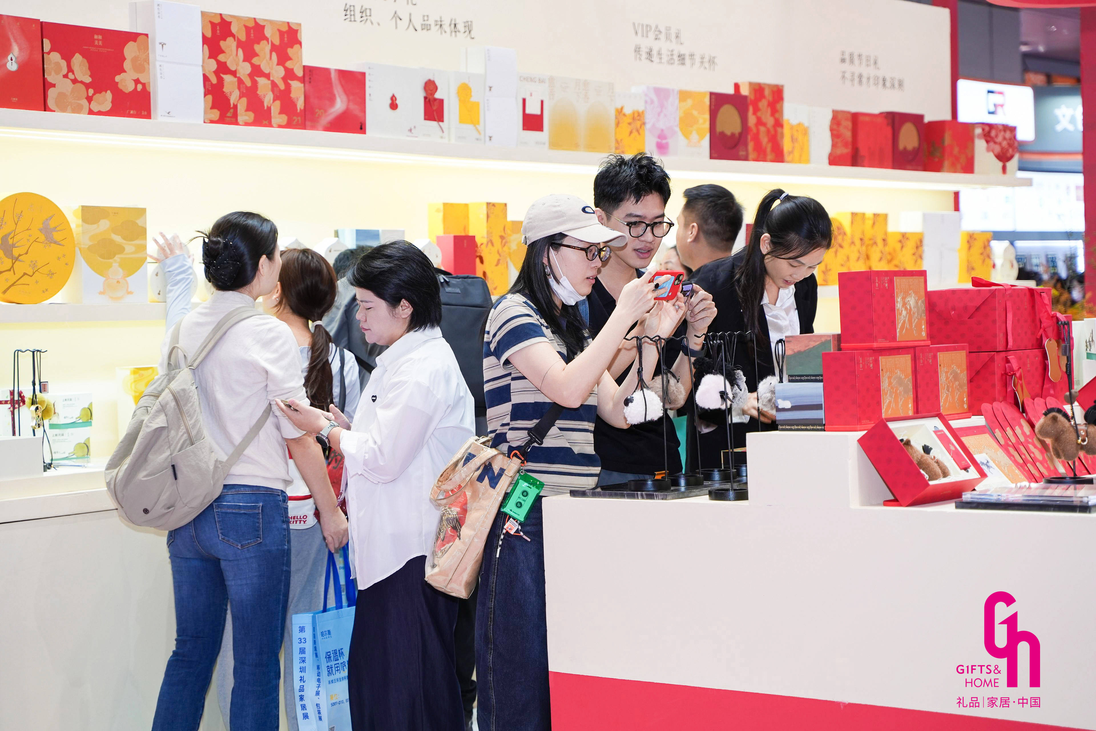 疗愈经济破圈而来:2026深圳礼品家居展让“情绪价值”握在手中(图4) 疗愈经济破圈而来:2026深圳礼品家居展让“情绪价值”握在手中(图4)