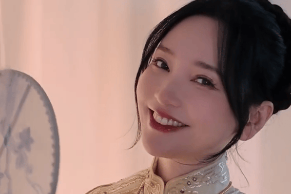 金莎秀结婚五金！老公孙丞潇三年前已开始筹备，当时金价亲民