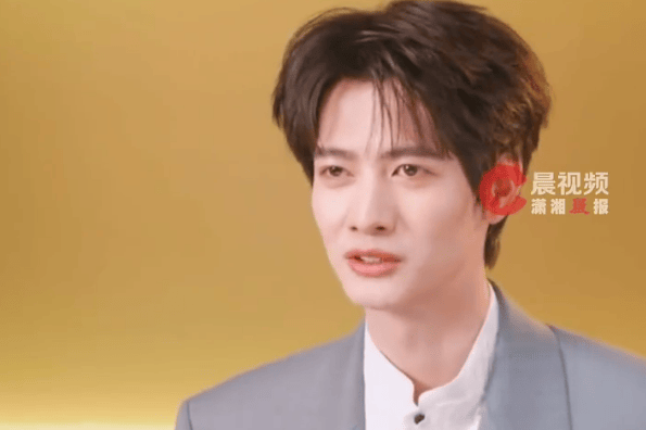 甘望星为演戏整牙大揭秘！曾因牙丑被嘲20年，终勇敢改变