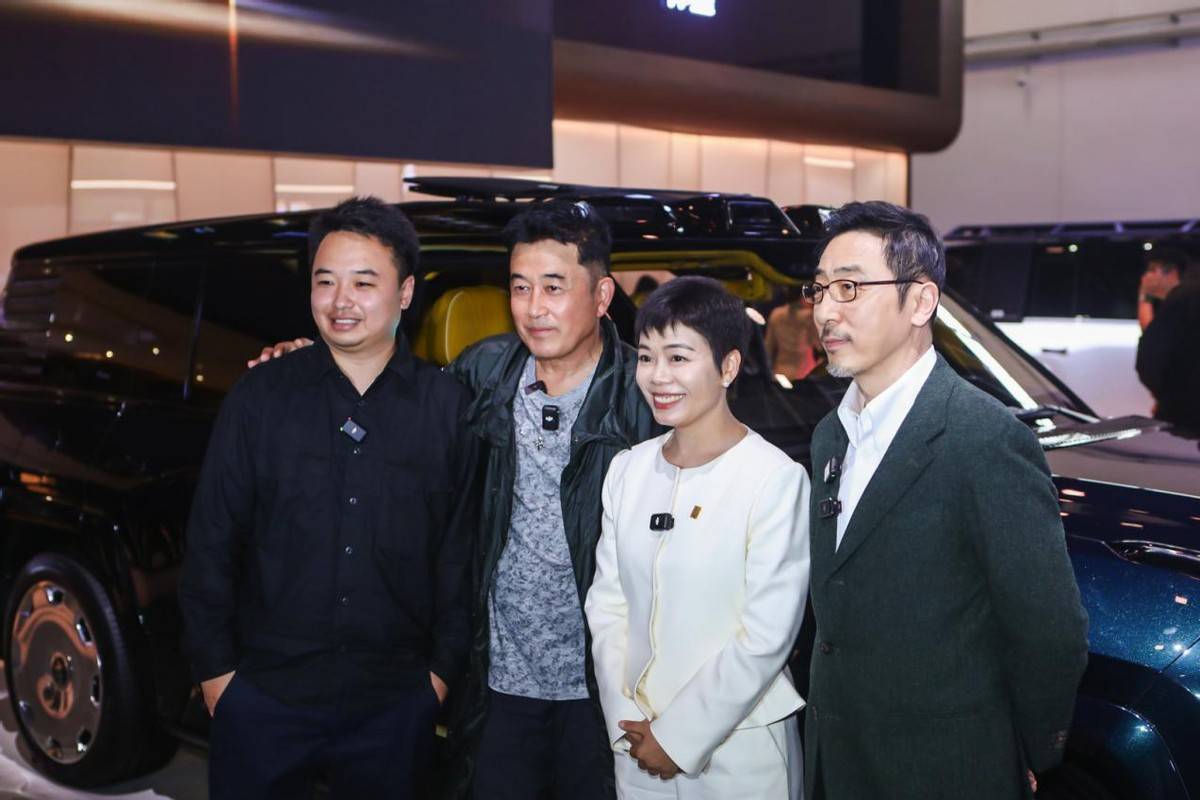 《霸屏北京车展！比亚迪E3馆火到国外，全场C位实锤》