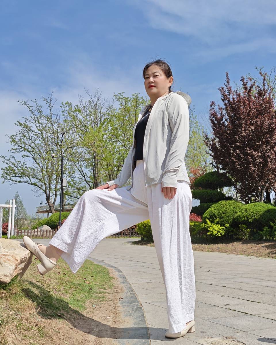 特级原纱防晒推荐：199元专业越野Vbrex防晒衣测评，UPF200+硬刚暴晒