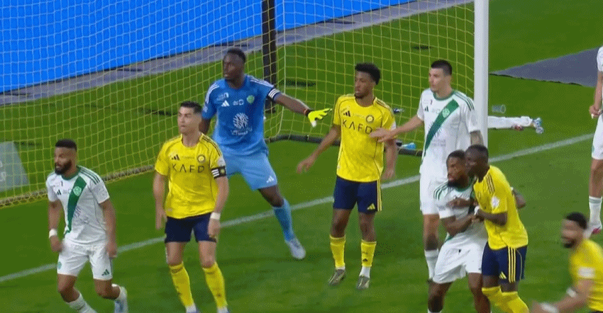 霸气！41岁C罗豪斩16连胜 竖起一只手回击挑衅：2亚冠？哥有5欧冠