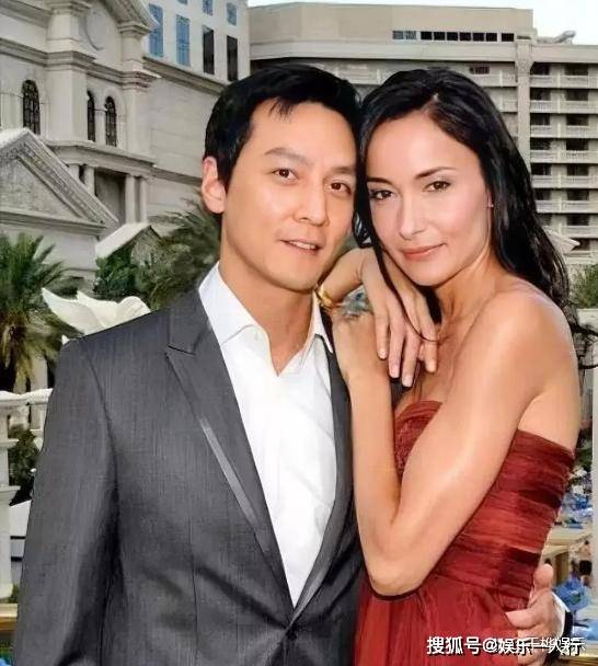 隐退13年，吴彦祖48岁超模妻子Lisa S宣布复出