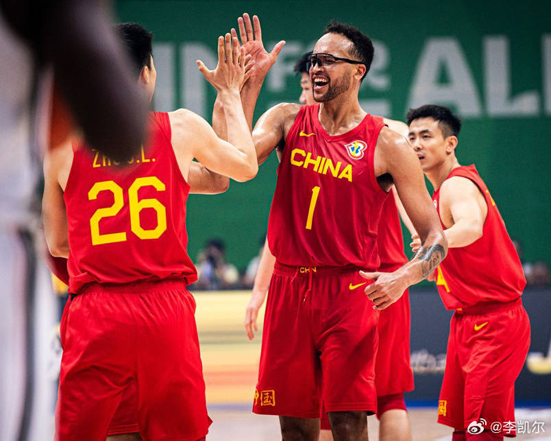 李凯尔想继续为中国男篮出战2027世界杯，但他已经退出中国国籍！