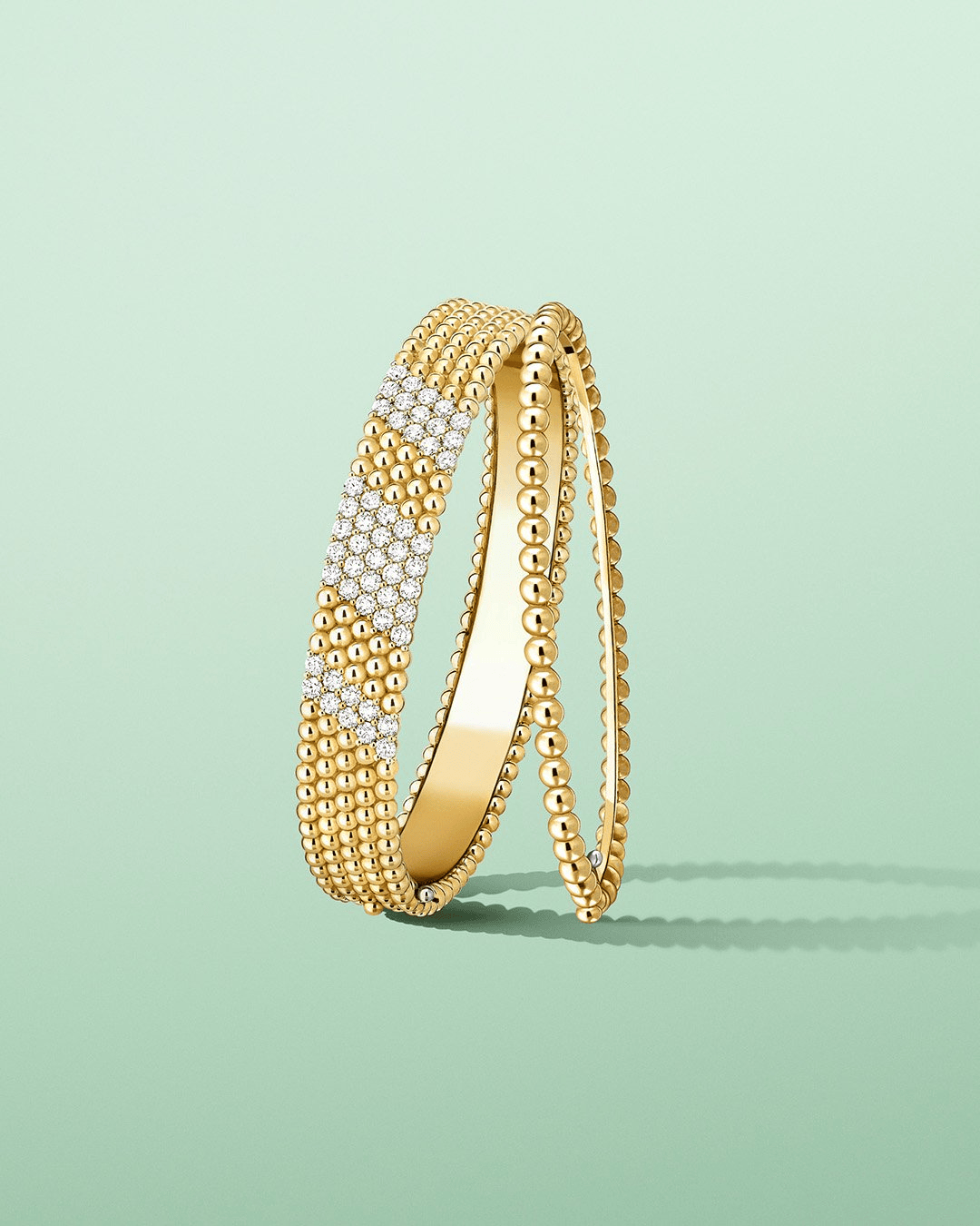 Van Cleef & Arpels梵克雅宝于520时刻欢欣呈现Perlée系列臻作