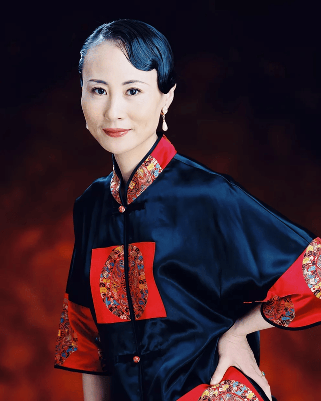 关于聘请芭蕾舞艺术家辛丽丽女士出任亚太智库文化艺术委员会理事的公告