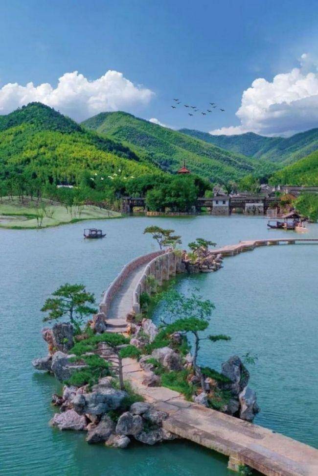 海澜之家再拓越野版图：HLA POW澜跑冠名阳羡100，续写“体育+”山林篇章(图2)