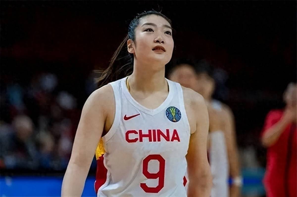 卞兰：中国女篮“猛女”，曾因罢训被李昕雪藏，二婚生下双胞胎