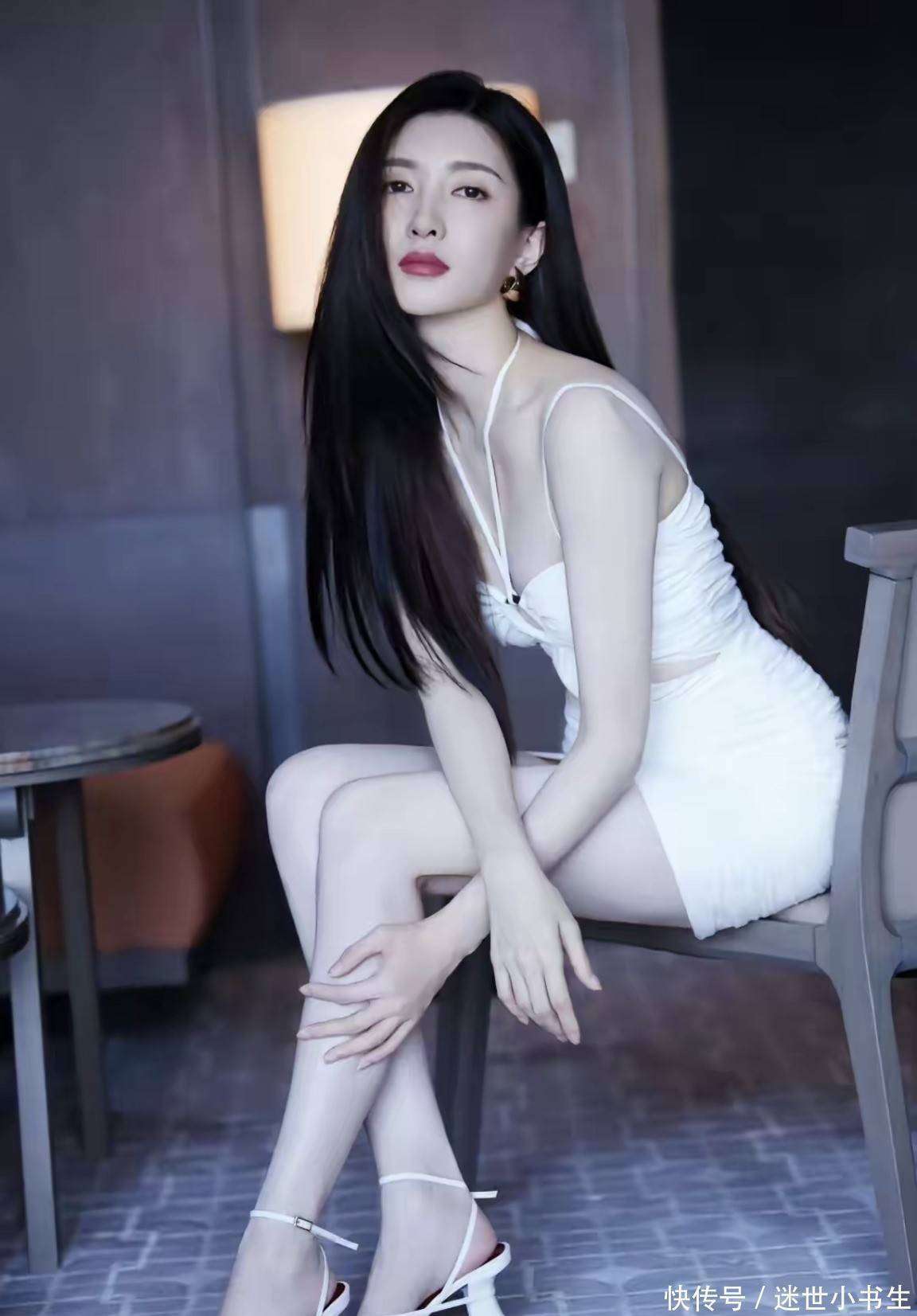 美若天仙江疏影：蕙质兰心，沉鱼落雁。闭月羞花，绝代芳华！