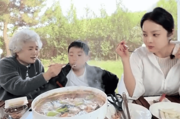 蔡琳首谈与高梓淇离婚内幕：频繁争吵耗尽精力，选择独自生活重获新生