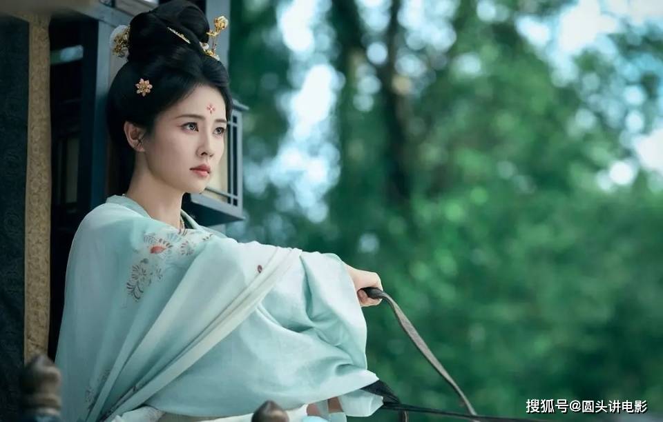 电视剧全网热度榜,《主角》排在最后,《南部档案》跌至第二