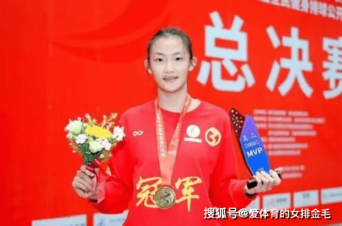 天赋越练越没了！昔日“小朱婷”黄悦鑫，被上海队训练成普通球员