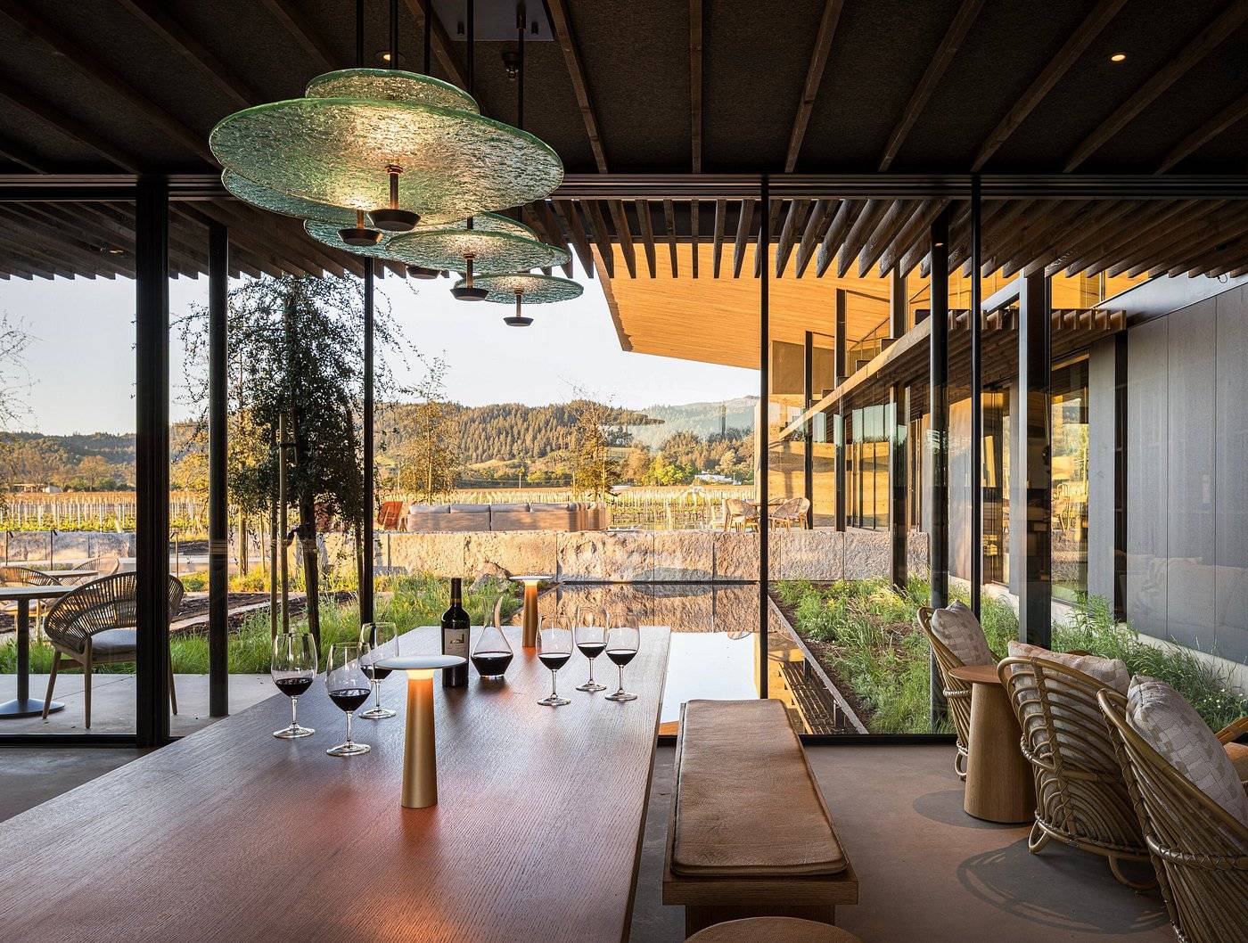 iconic-wines-curated.jpg