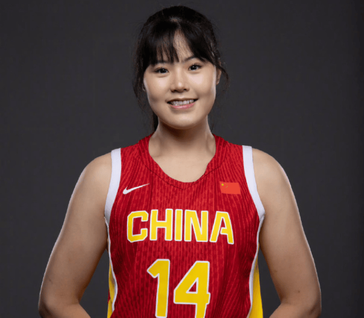 重磅！曝李月汝或加盟山西女篮，联手张茹，翟若云转会新疆，全力冲击WCBA总冠军！