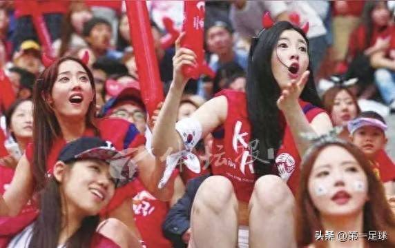 2002年因为国足成为球迷，2030年世界杯还能看到国足吗？