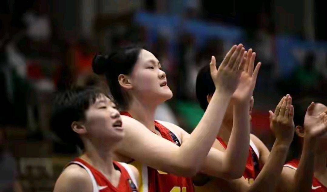 2罚定乾坤！李沅珊砍30分罚球绝杀，中国女篮惊险拿下生死一战
