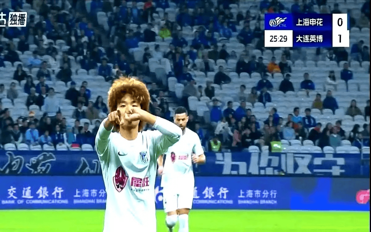 大连英博 vs 成都蓉城
