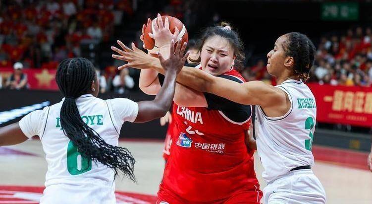 半场落后31分！中国女篮不敌尼日利亚，张子宇缺阵 宫鲁鸣直击痛点