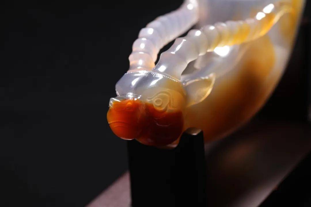 嘉真·玛瑙雅器直播拍卖专场丨无底价现场竞逐，8月22日17:00—20:00即将开启